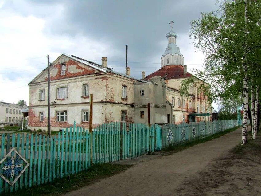 Шенкурск троицкая церковь. Поселок савватия котласский район архангельская область. Шенкурский свято-троицкий монастырь. Город шенкурск архангельской области. Шенкурский свято-троицкий монастырь.
