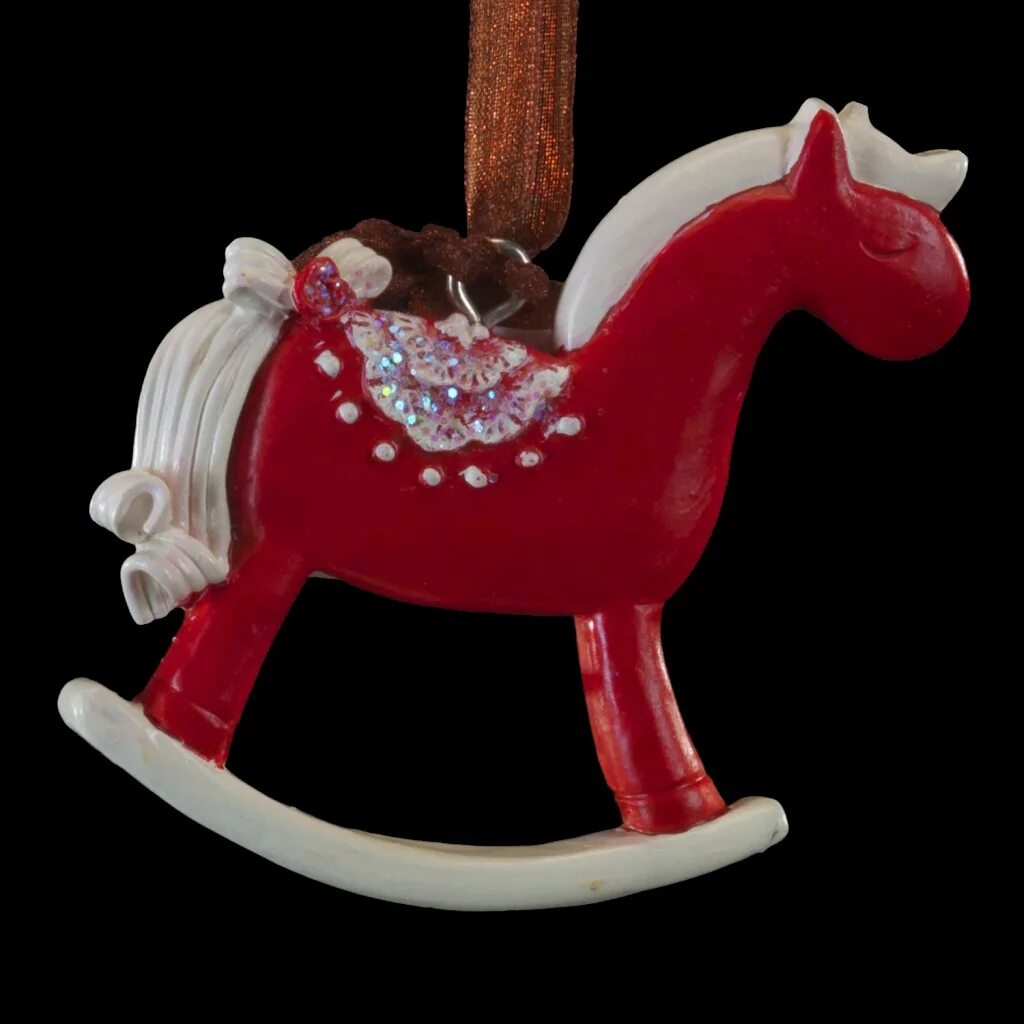 Лошадь качалка игрушка на елку. Деревянная лошадка качалка на елку. Лошадка качалка игрушка на елку. Лошадка качалка на елку. Лошадка из ткани на елку.