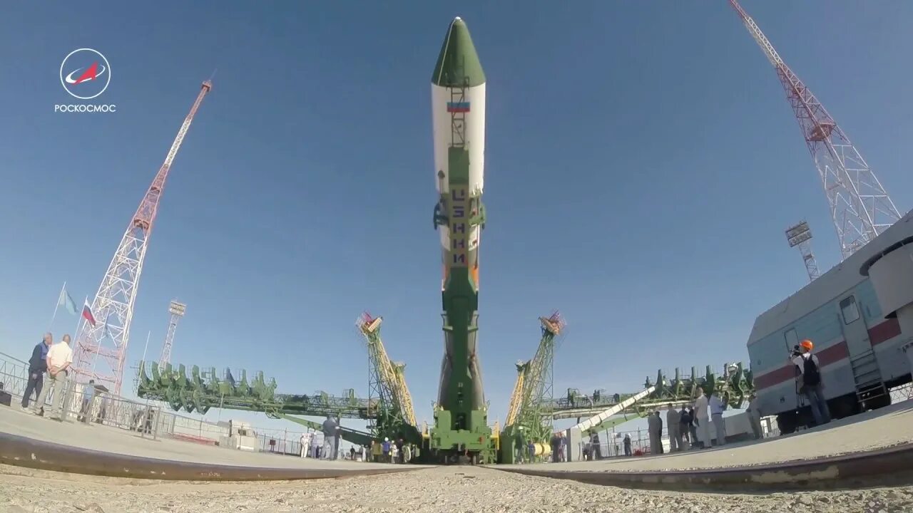 Космодром байконур спутник 1. Космодром плесецк рокот. Рн видео. Ракета-носитель рокот плесецк. Байконур протон.