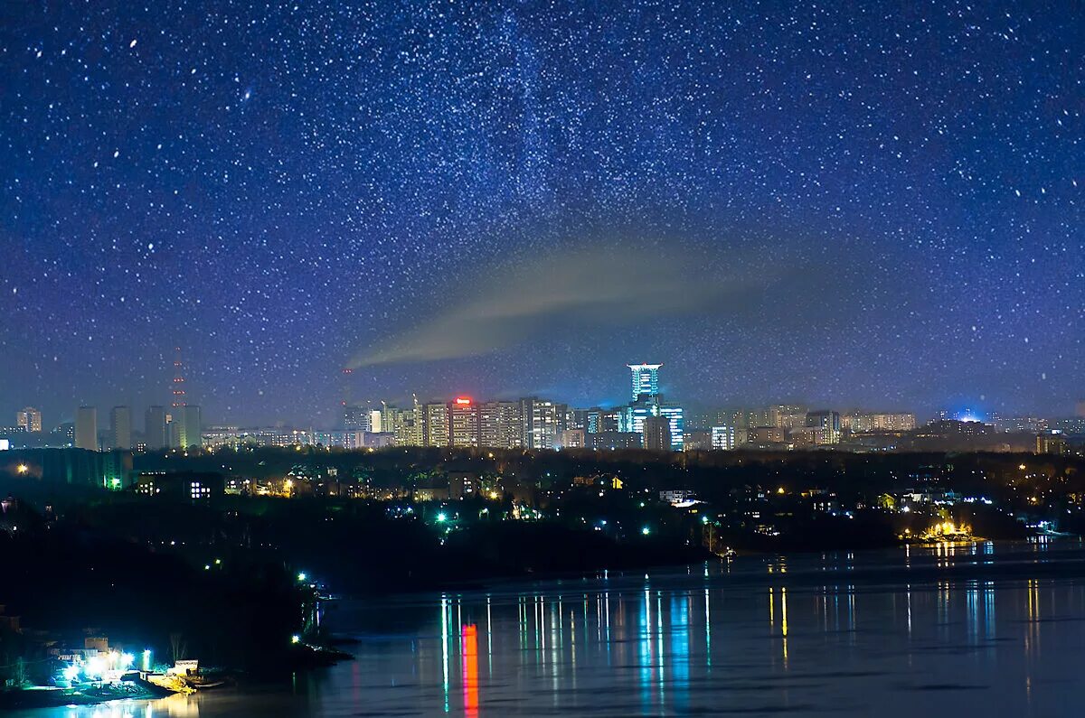 ночное небо. ночное небо владивосток. астрофотография космос. звездное небо тюмени. ночное небо в городе.