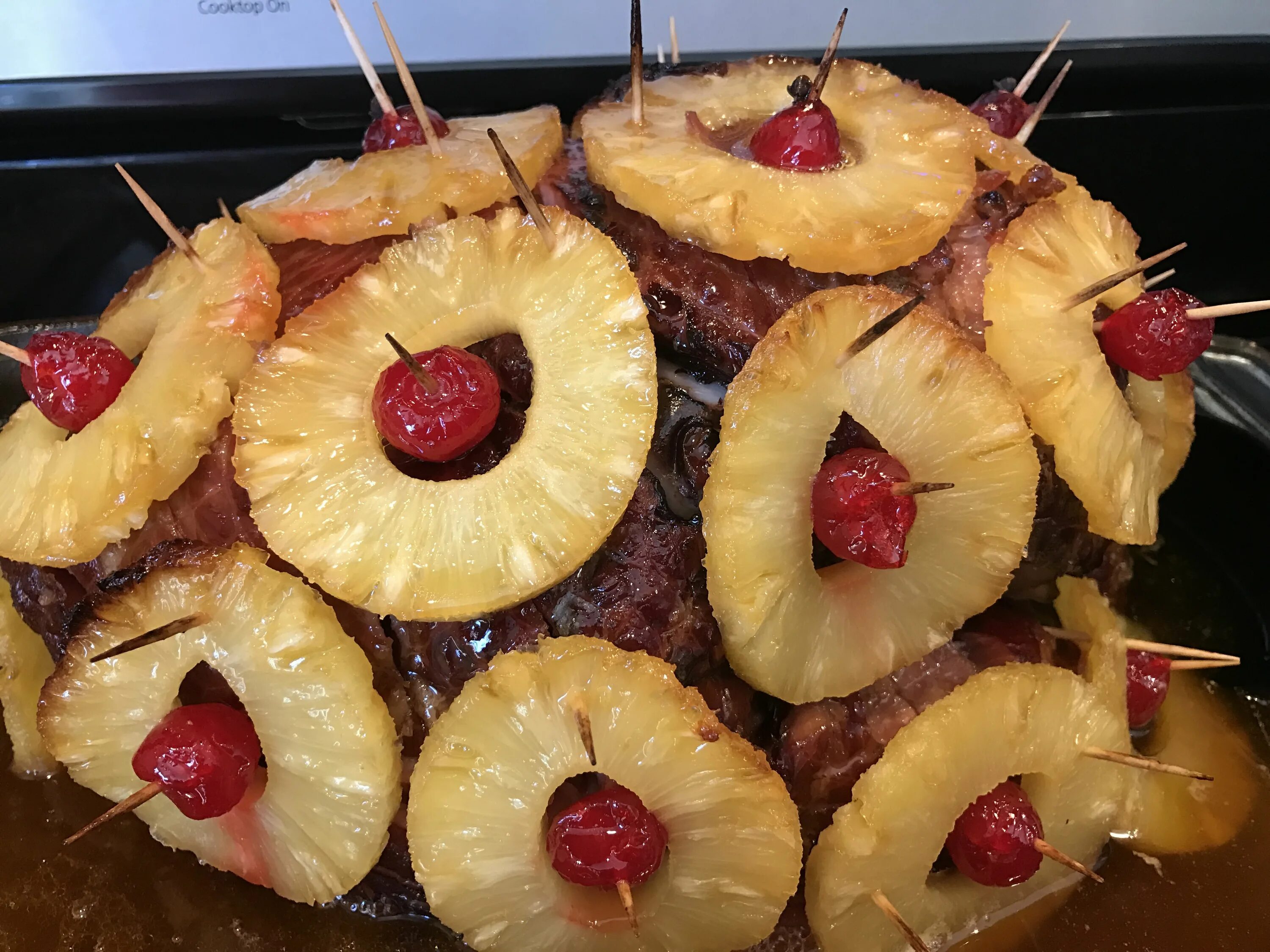 Кухня наизнанку ананасы