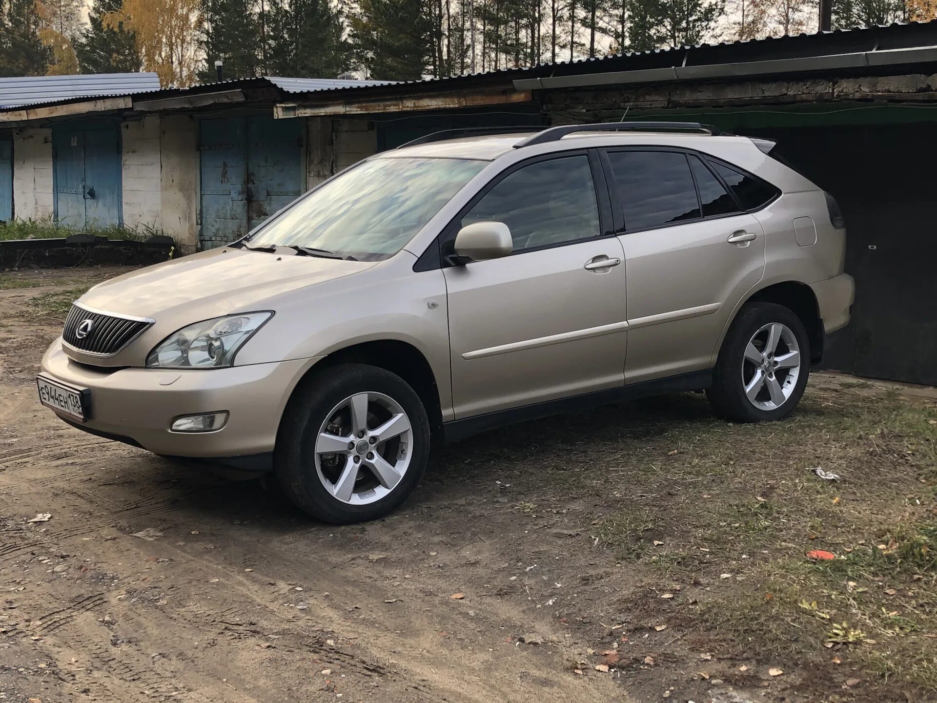 Расход lexus rx. Расход Лексус РХ 300. Расход Лексус 300 330 350. Лексус 300 отзывы. Rx300 расход топлива на 100 км отзывы владельцев.