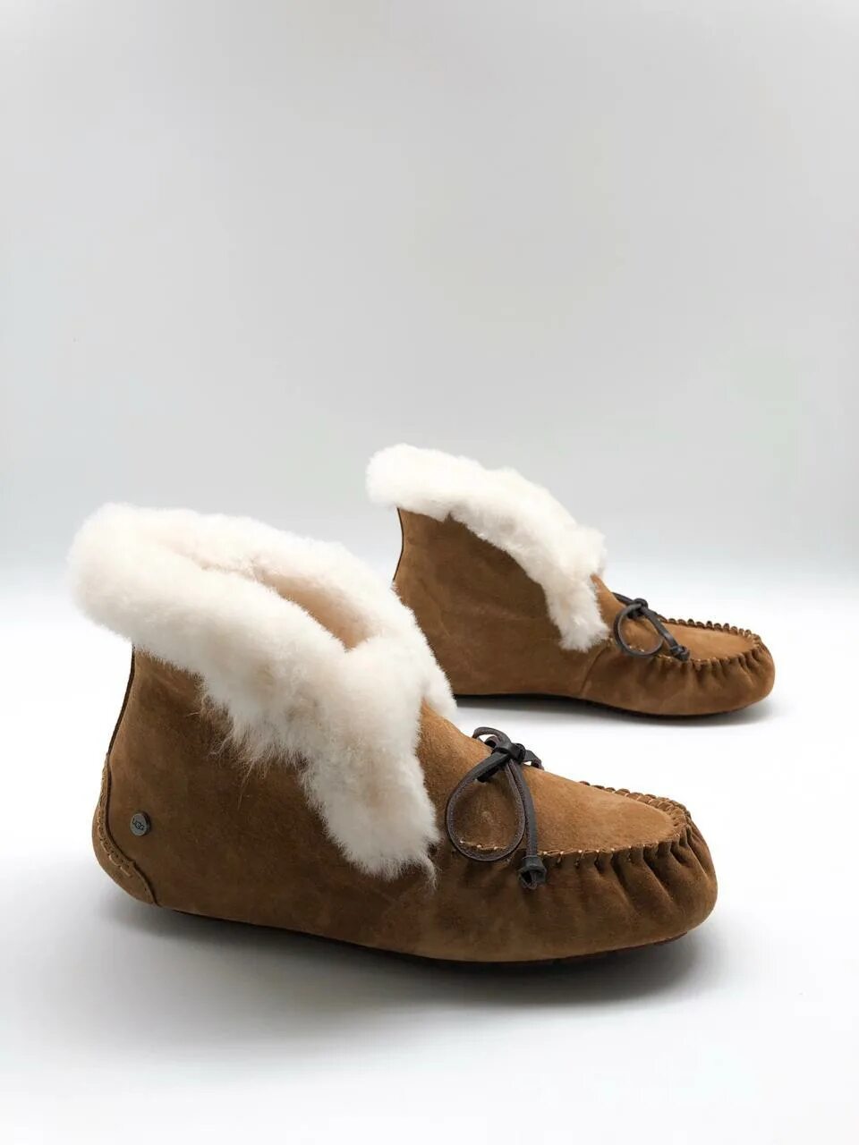 Зимние мокасины с мехом. Меховые мокасины ugg 2025. ugg australia мокасины женские на меху. мокасины ugg на меху. зимние мокасины ugg.