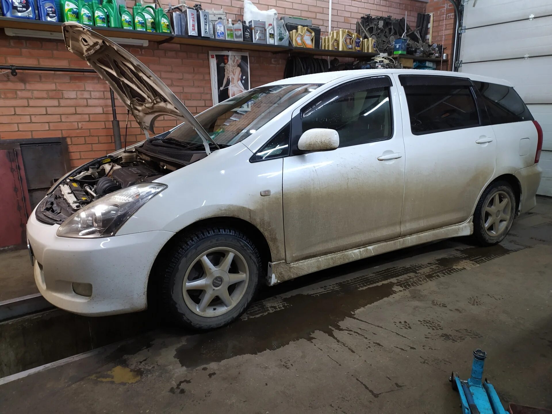 Wish list. Машина виш тойота. Wish ремонт. Книга toyota wish 2009. Тойота виш 14.
