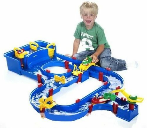 Подарок мальчику. Игрушки для мальчиков 2 года. Трек fisher price little people. Конструкторы для детей 6-7 лет. Подарок мальчику.