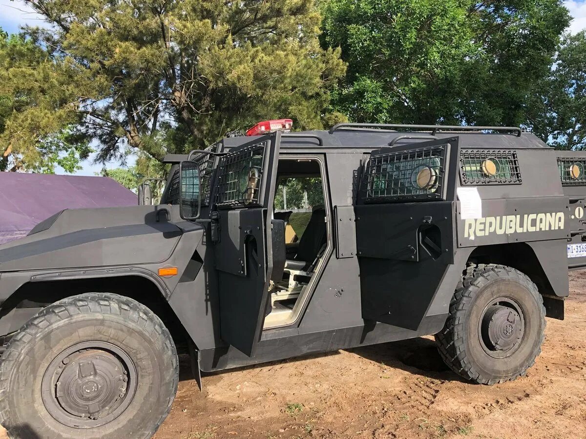 Бронированная машина впк 233136 тигр. Впк-233114. Бронеавтомобиль впк-233136 «тигр». Впк тигр. Сбм впк-233136 тигр.