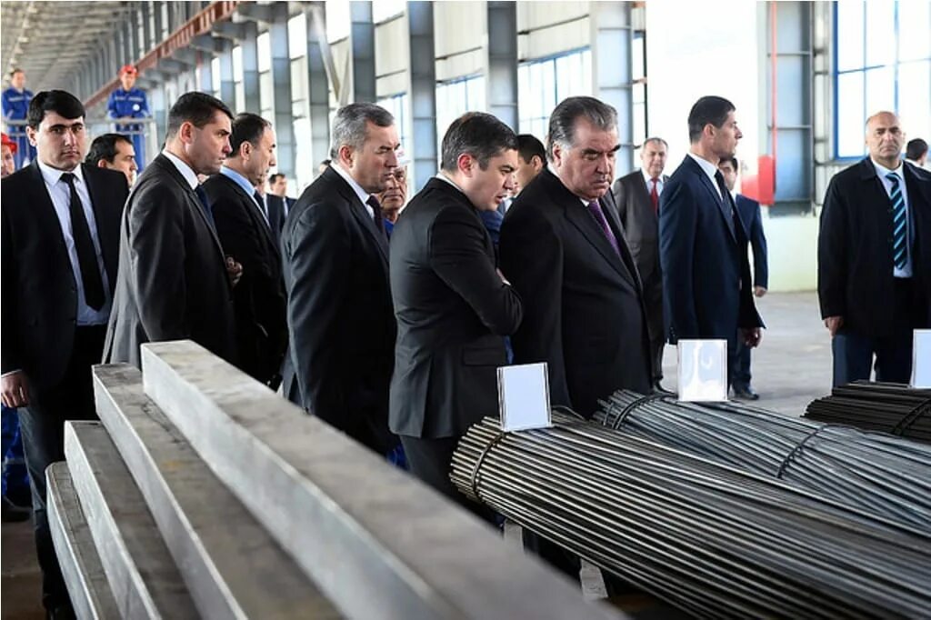 Герб министерства труда и миграции таджикистана. Рогунская гэс фото. Свободный таджикистан. Таджикский металлургический комбинат. Тгэм.