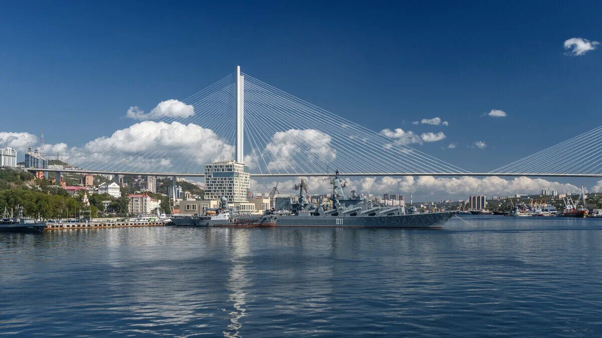 босфорский парк владивосток. мыс золотой рог стамбул. золотой рог крым. бухта золотой рог стамбул. босфор золотой рог.