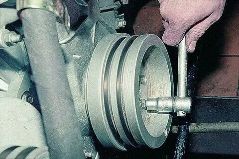 Как снять шкив коленвала змз 409