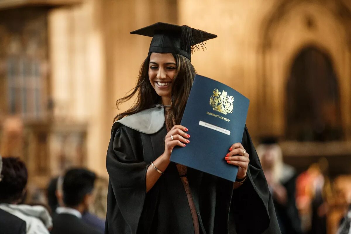 Магистратуры в римской республике. Трибутные комиции. Введение должности для подготовки специалиста. Бакалавр. Вводили в должность высших магистров.