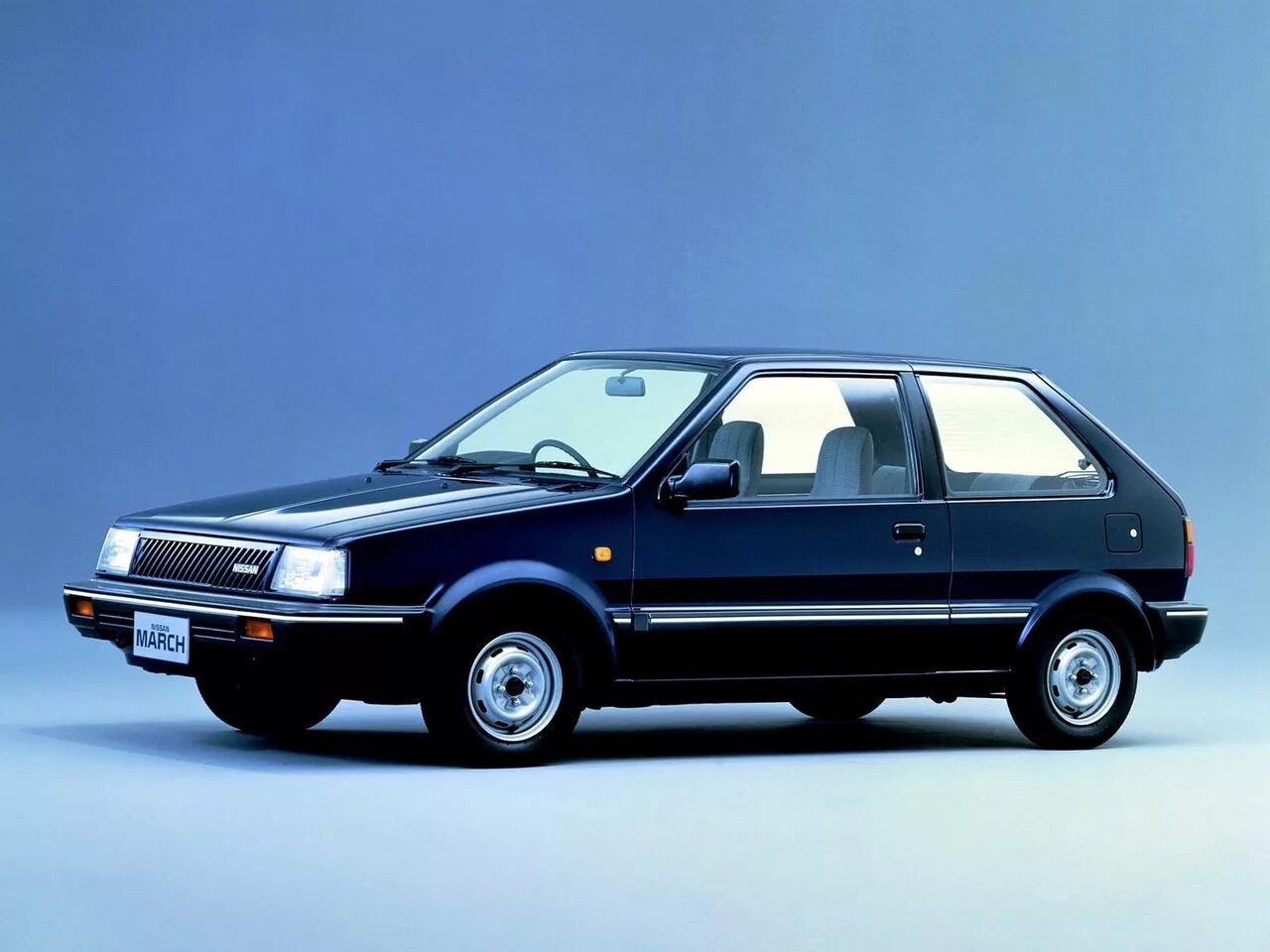 Ниссан первого поколения. Ниссан Марч 1 поколения. Nissan March 1982. Nissan March k10. Nissan March 1992.