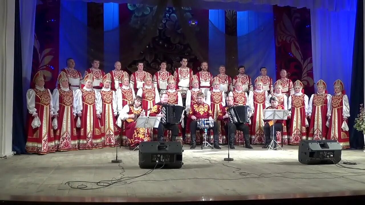 Академический хор. Финский хор. Хор россияночка путилково выступление на улице. Солнечногорск весной. Матаня костюм россияночки.