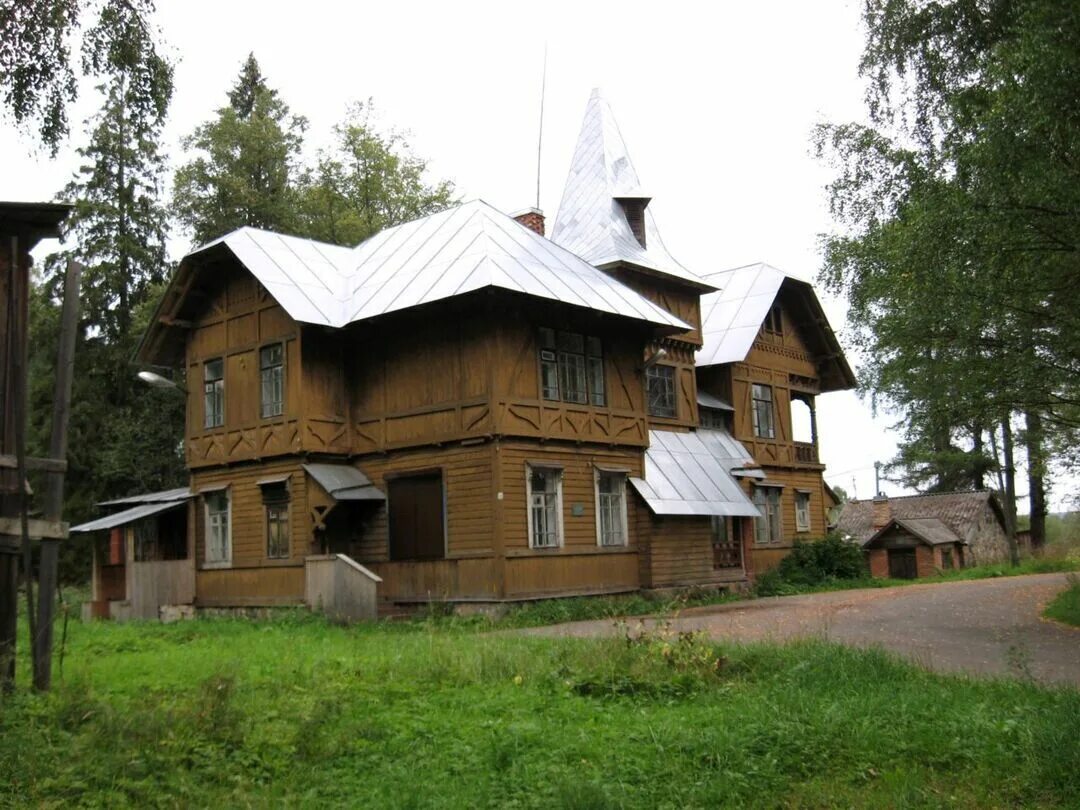 Поселок любытино новгородской. Любытино новгородская. Поселок любытино новгородской. Музей в любытино. Любытино достопримечательности.