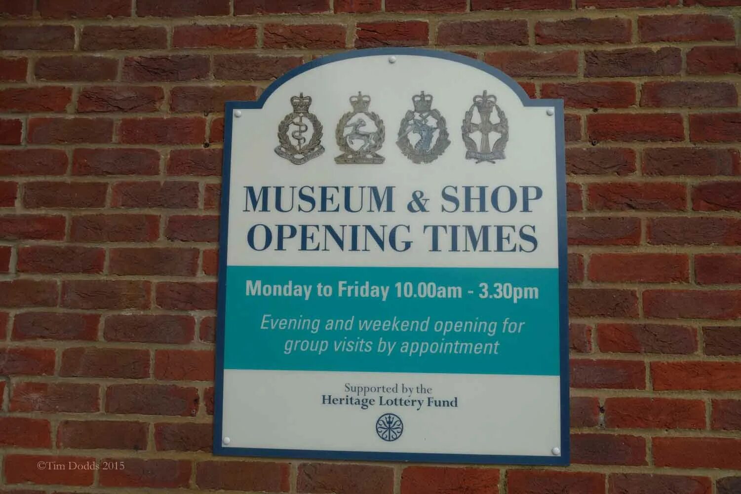 What time the museums open. Adverts museum opening hours.