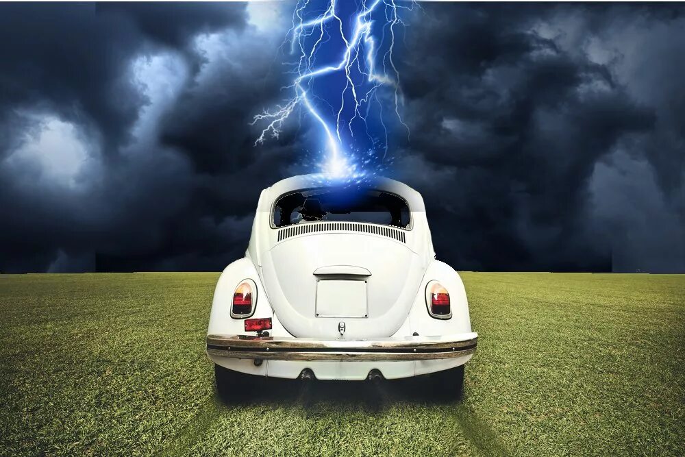 Lightning car. Автомобиль молния. автомобиль молния дерево. лайтнинг в машине. struck by lightning cars.