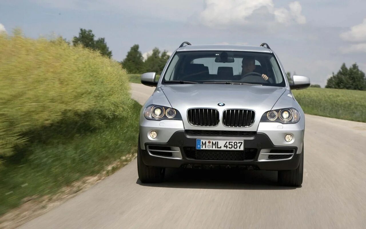 Автомобиль бмв с пробегом. BMW x5 e70. БМВ х5 е70 3.0. BMW x5 70 кузов. БМВ Е 70 кузов.