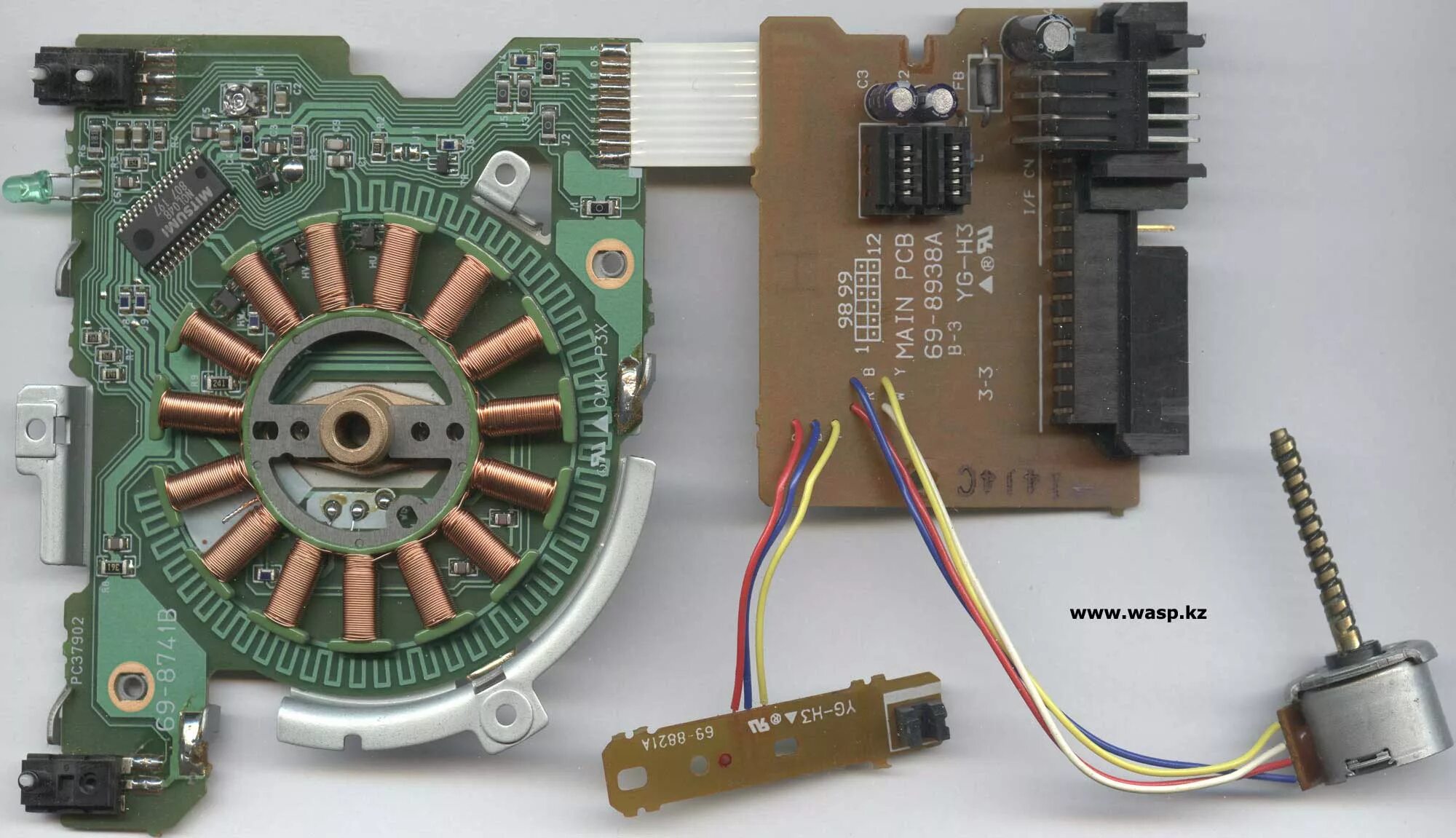 Шаговый двигатель флоппи дисковода 3. Характеристики шаговых двигателей  из флоппи дисковода 3,5. Шаговый двигатель дисковода 5. Bldc brushless motor. Двигатель дисковода.