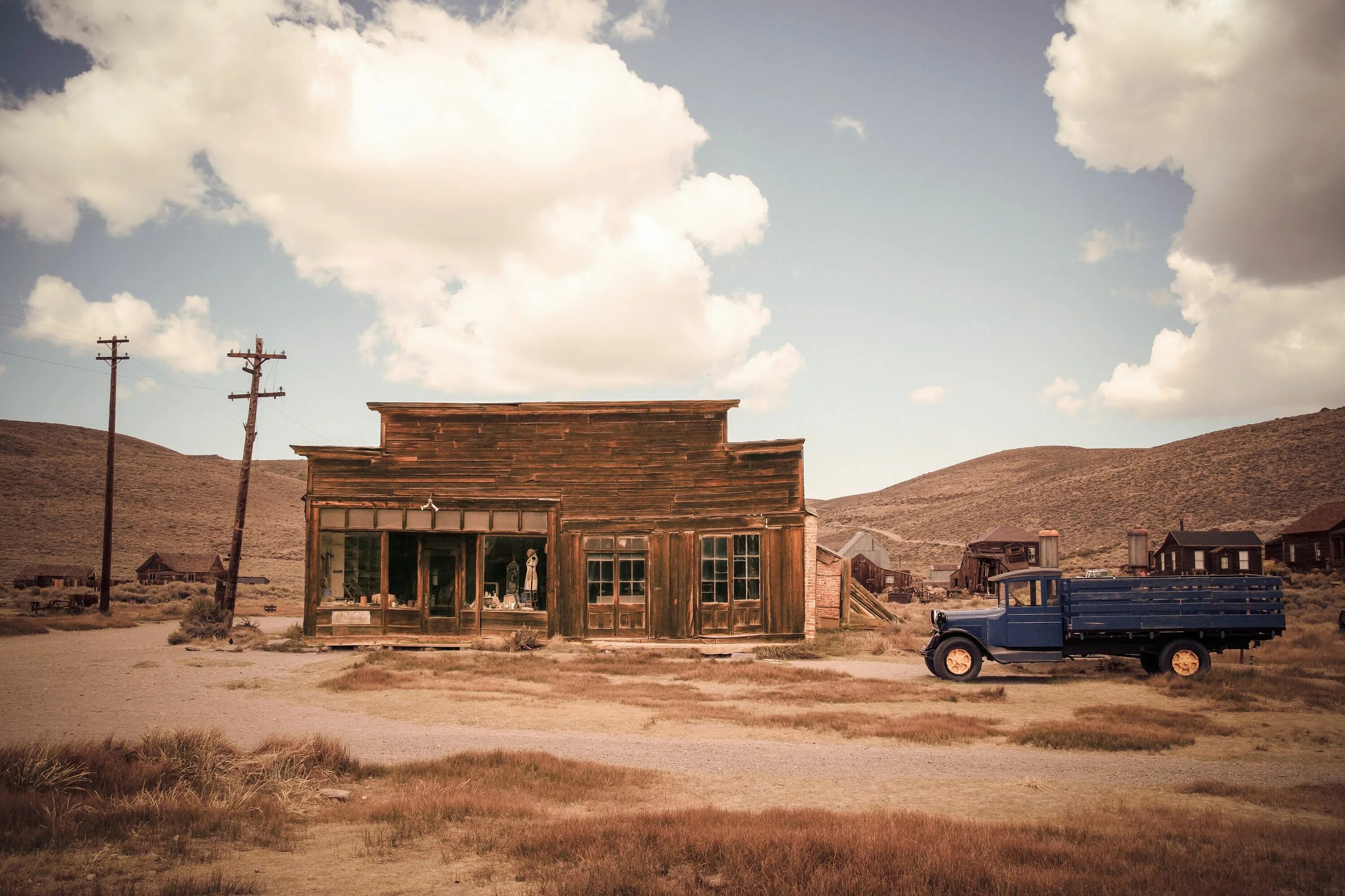 Минерал парк город призрак в США. Mineral Park the Ghost Town. Город призрак минерал парк в США В 1871. Минерал парк город призрак в США фото.