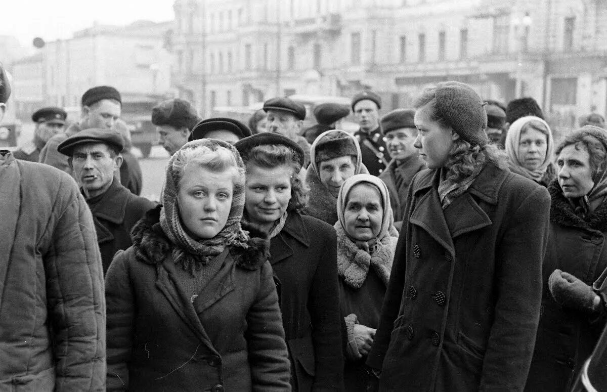 Ссср после великой отечественной войны. Москва 1947. Послевоенная Москва 1947 года в фотографиях. Послевоенная Москва. Послевоенная повседневность.