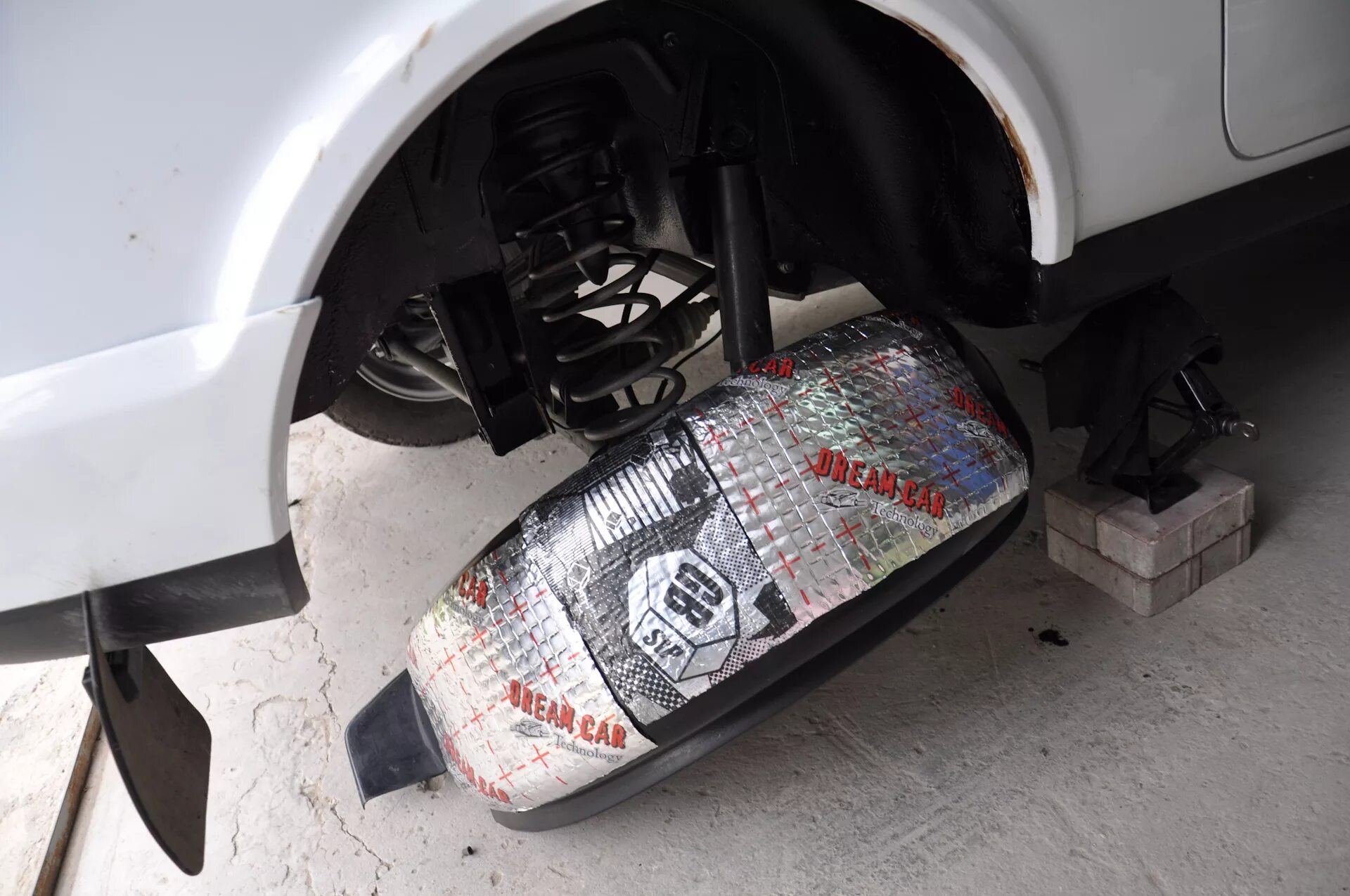 Задние подкрылки на ниву 21214. Подкрылки нива урбан. Локера на ниву 21214 без саморезов. Подкрылки нива 4х4. Подкрылки урбан.