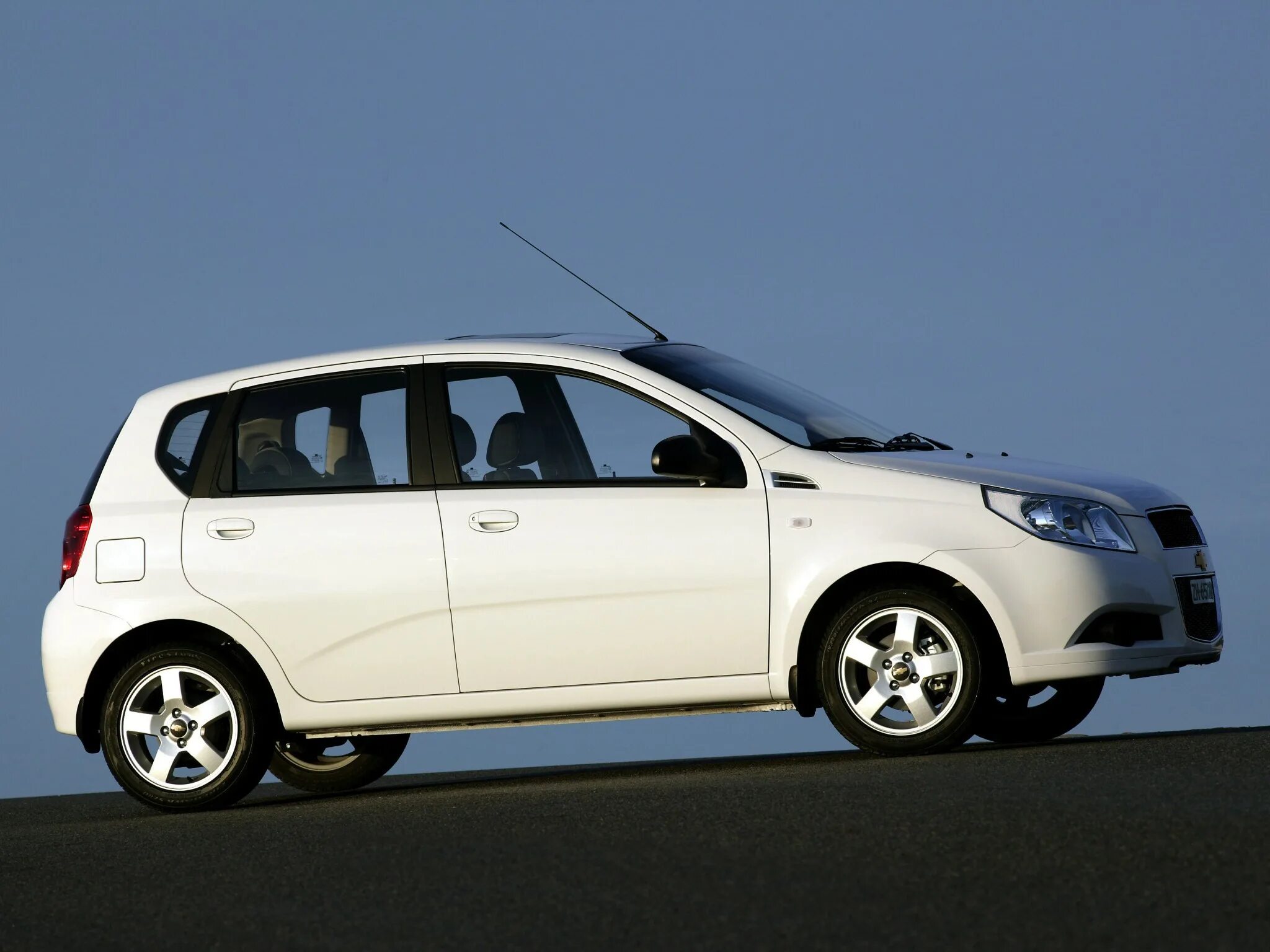 Шевроле авео т250 технические характеристики. Авео т 250 седан технические характеристики. Характеристика шевроле авео 1. Chevrolet aveo 2008 1. Chevrolet aveo 1.