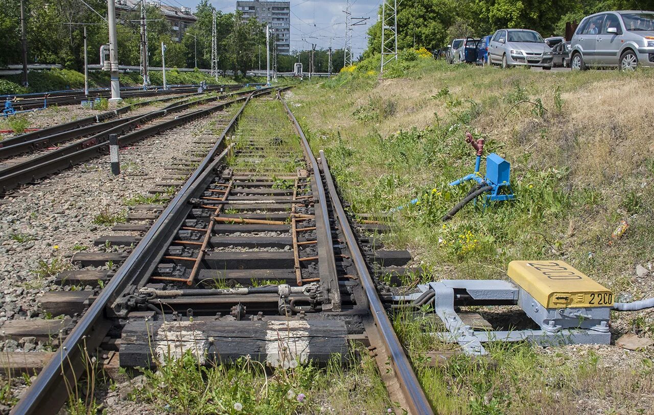 00. стрелка англичанка жд. стрелки на железной дороге. стрелка жд. стрелочная рукоятка сцб.