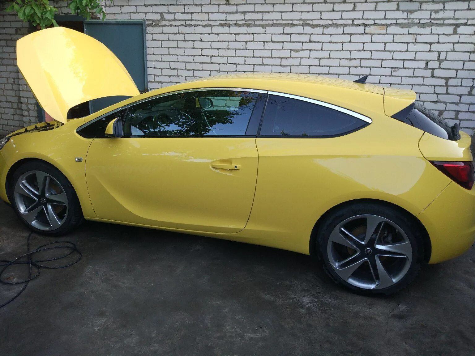 Opel astra gtc 2013 белая. Opel astra gtc робот. Opel astra gtc j дизель. Opel astra gtc 2. Opel astra gtc.
