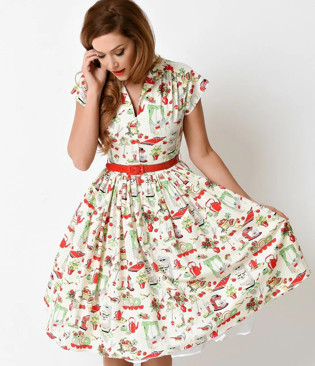 Платье в стиле ретро. Платье в стиле 50. Платье 60х баттерфляй. Платье в горошек стиль 60-х. Платье в мелкий цветочек.