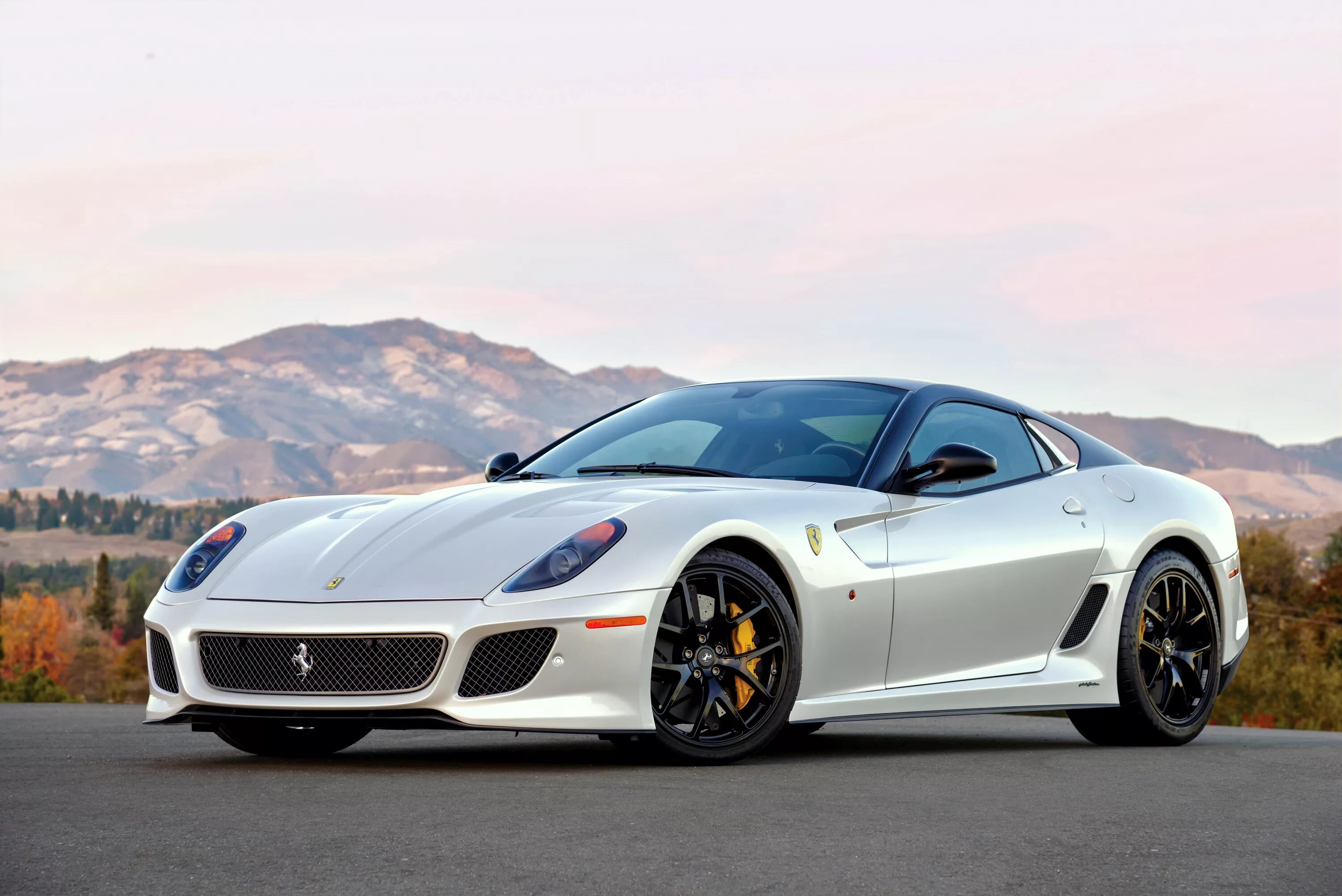 Авта машин. Феррари 599 GTO. Ferrari 599. Ferrari 599 GTO White. Ferrari 599 White.