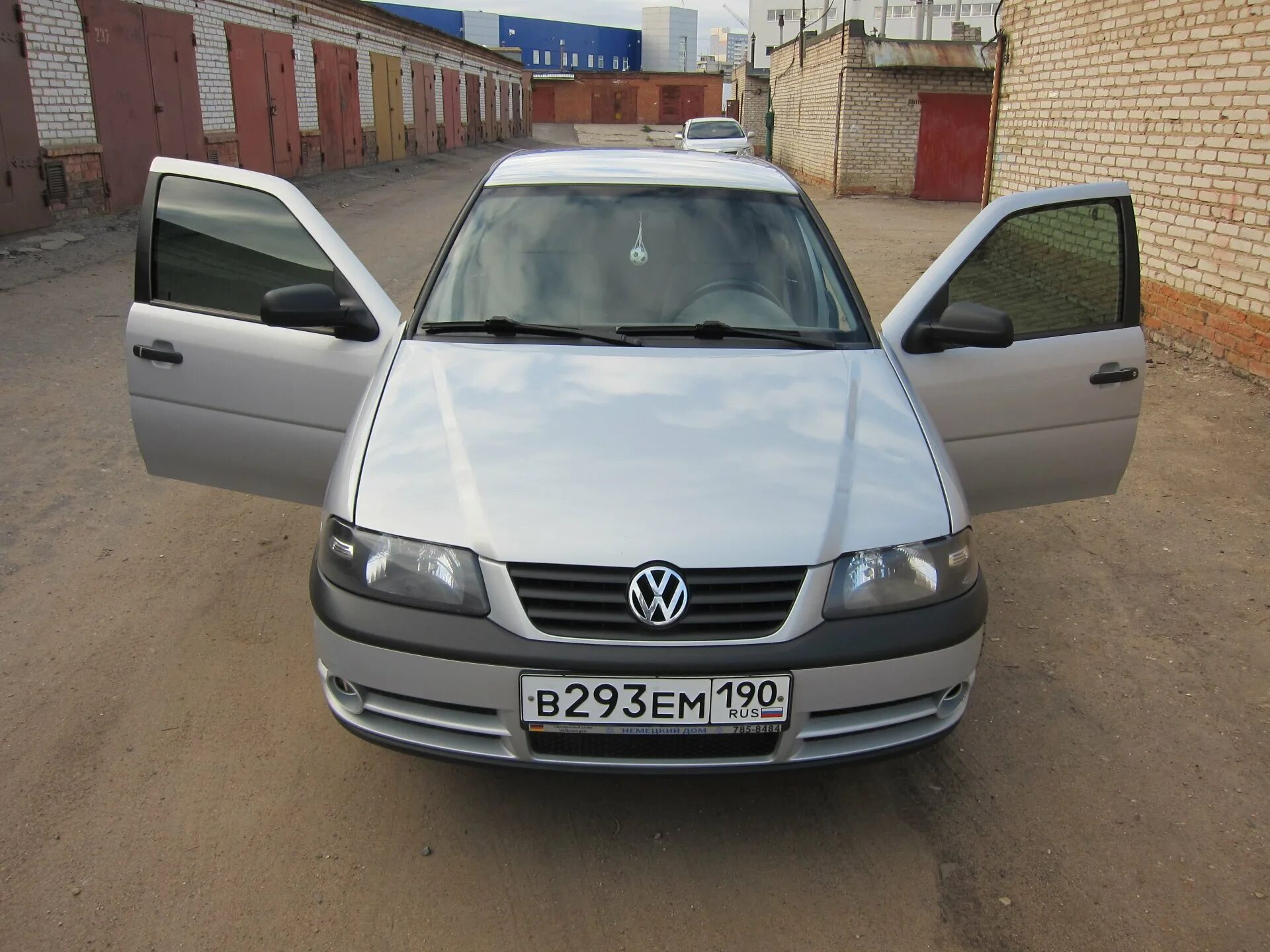 Pointer 2005. Фольксваген пойнтер 2005 1.8. vw pointer 2005. фольксваген поинтер 2005 год 1.8. фольксваген пойнтер 1.8 отзывы.