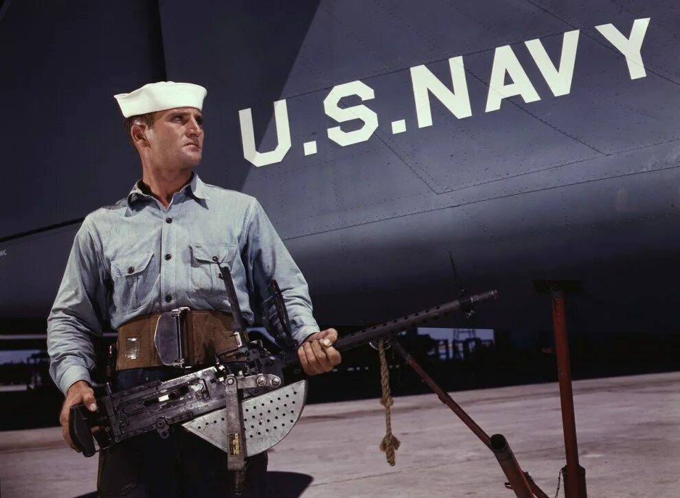 Сша в 1942 году. Матросы вмс сша второй мировой. форма американских моряков. американский матрос. форма моряков сша второй мировой.