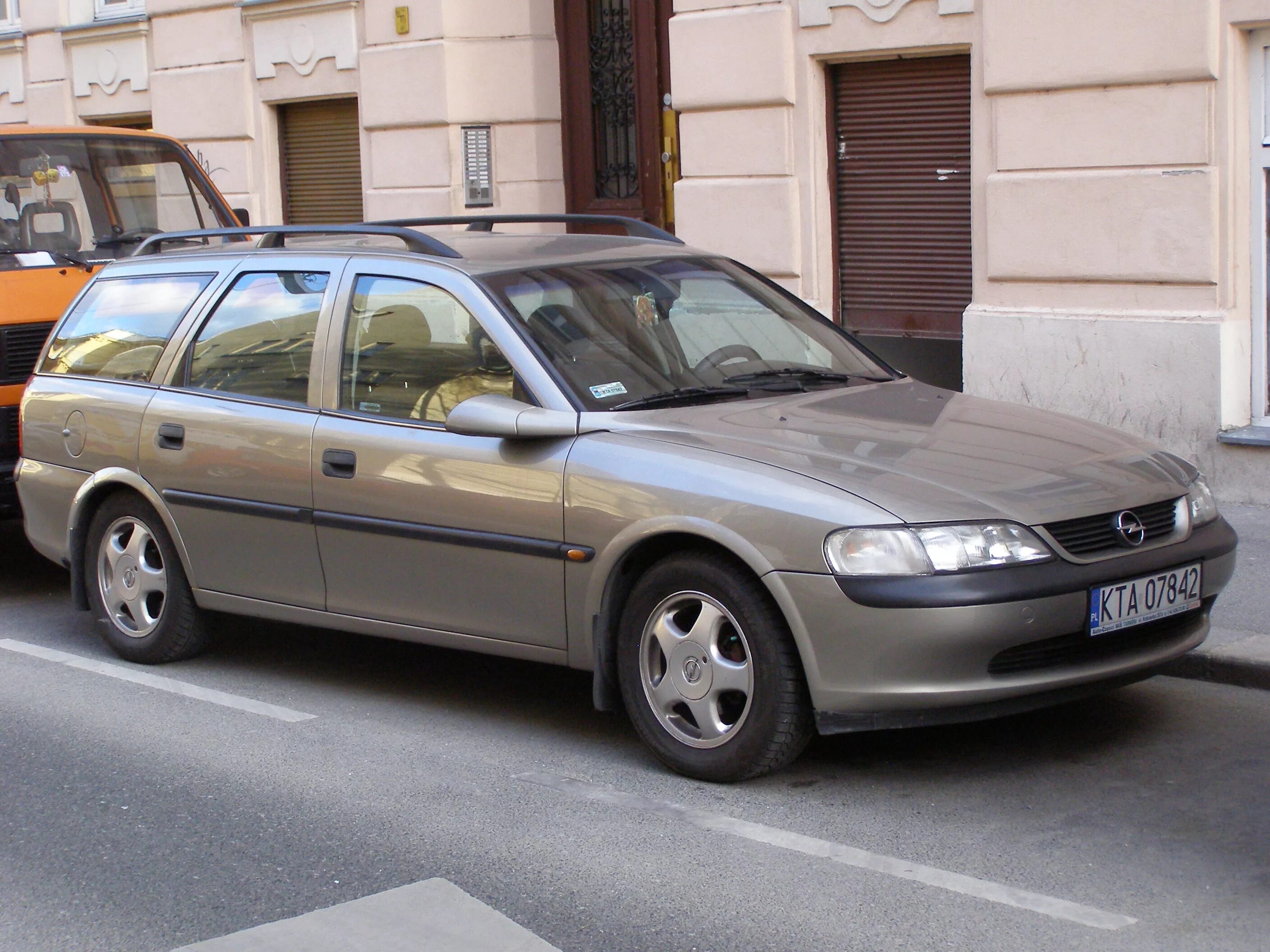 Opel Vectra Caravan 1997. Opel Vectra Caravan 1998. Opel Vectra b 1998 универсал. Opel Vectra Caravan 2000. Опель вектра караван