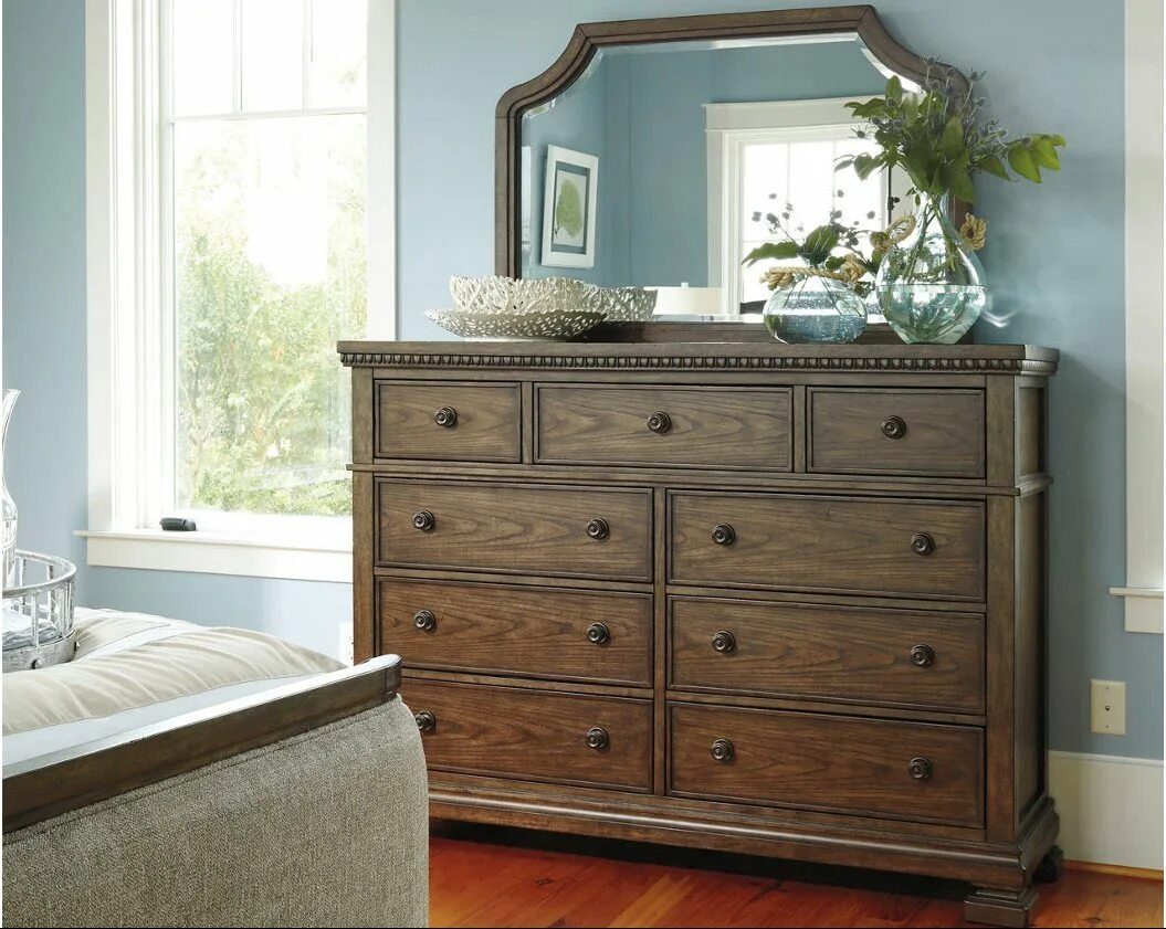 деревянные комод клипарт. Dresser перевод. зеркало oengus, ashley furniture. комоды в спальню современные. комод в спальню.