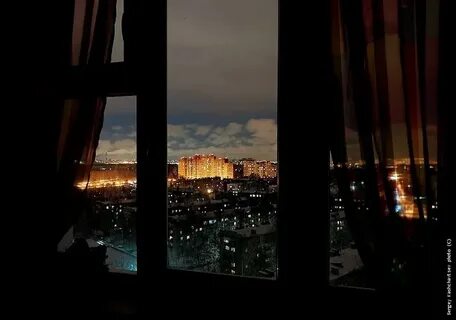 Комната с видом на огни