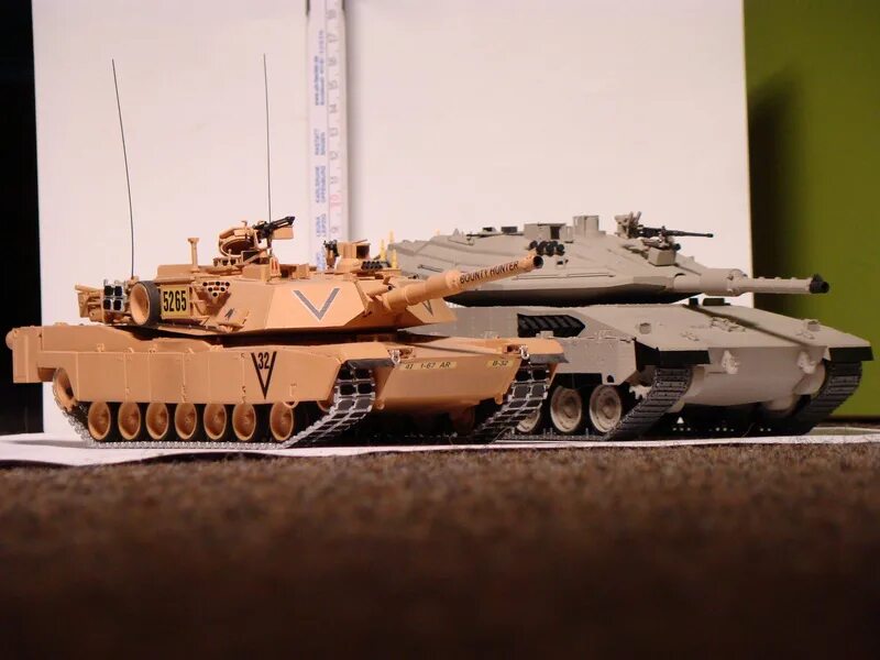 Сравнение танка абрамс. M1a2 «Абрамс» т90. Т 90 Абрамс леопард. Абрамс леопард Леклерк Меркава. Танк Абрамс и танк Меркава.