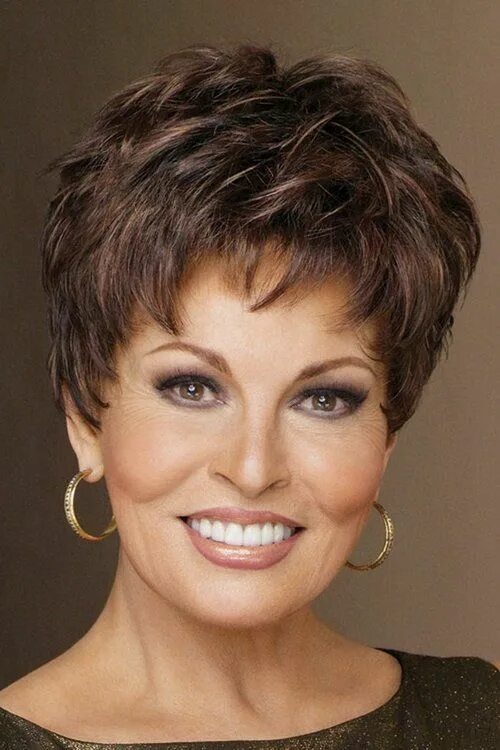 60+ Chic Hairstyles for Women Over 40 to Consider in 2025