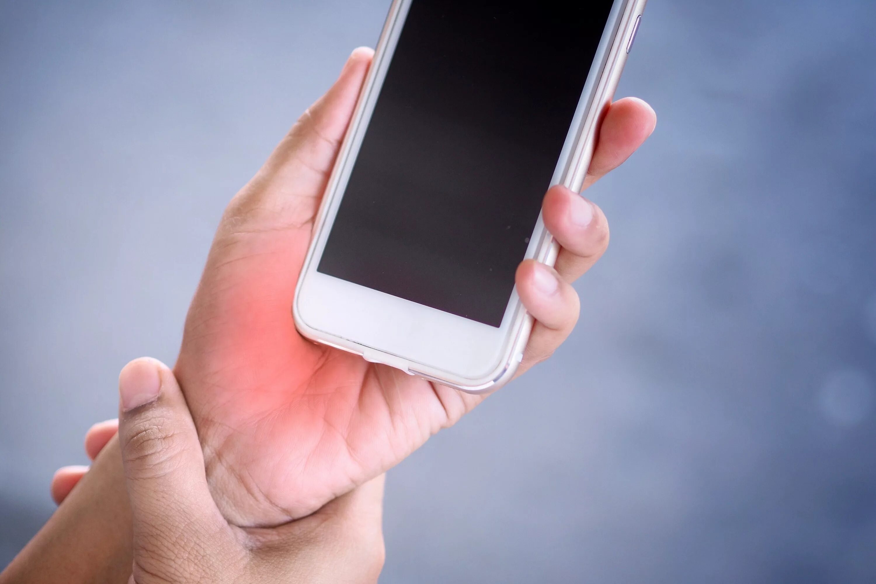 Служебная мобильная связь. Мтс логотип. Iphone in hand. Ты знаешь мобильные. Мтс слоганы компании.