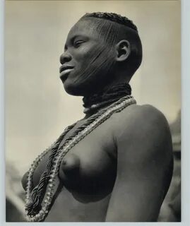 African native nude の 画 像.