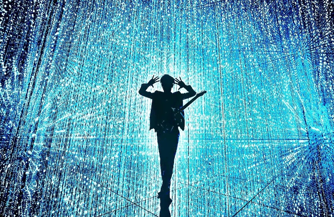 Виртуальная онлайн студия. Визуальная реальность. Вируальная реальность. Vr пространство. Виртуальная студия для мероприятий.