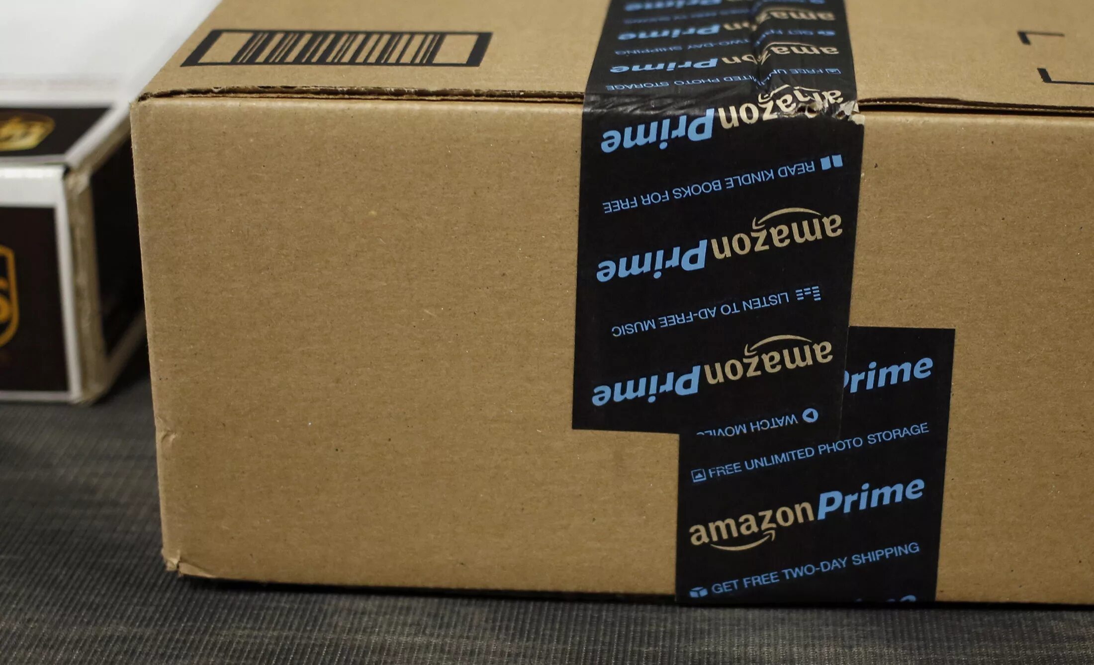 Amazon secrets. Заводская упаковка. амазон упаковка товара. коробка amazon. amazon prime box.