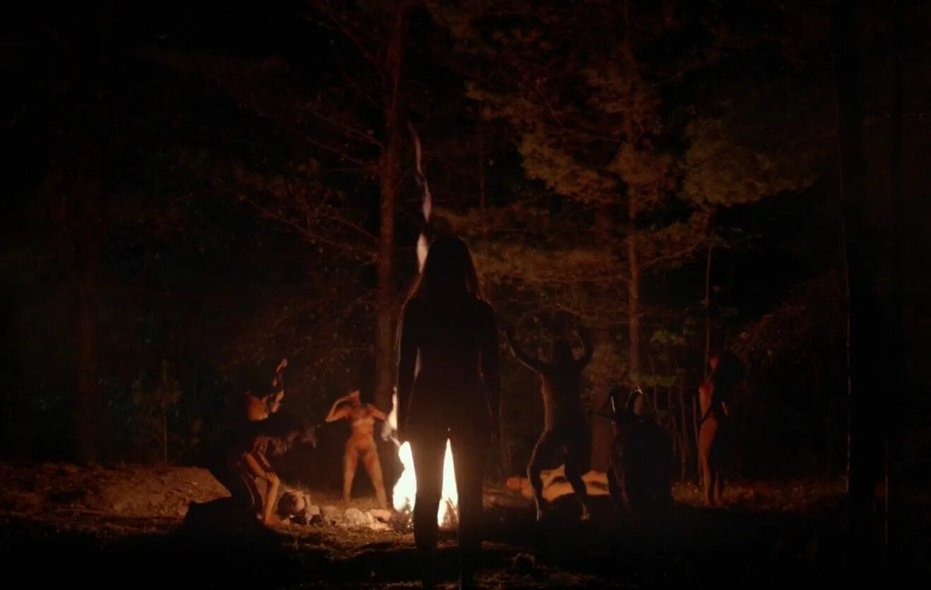 The witch is in. Аня тейлор-джой ведьма 2015. ведьма (the vvitch: a new-england folktale), 2015.
