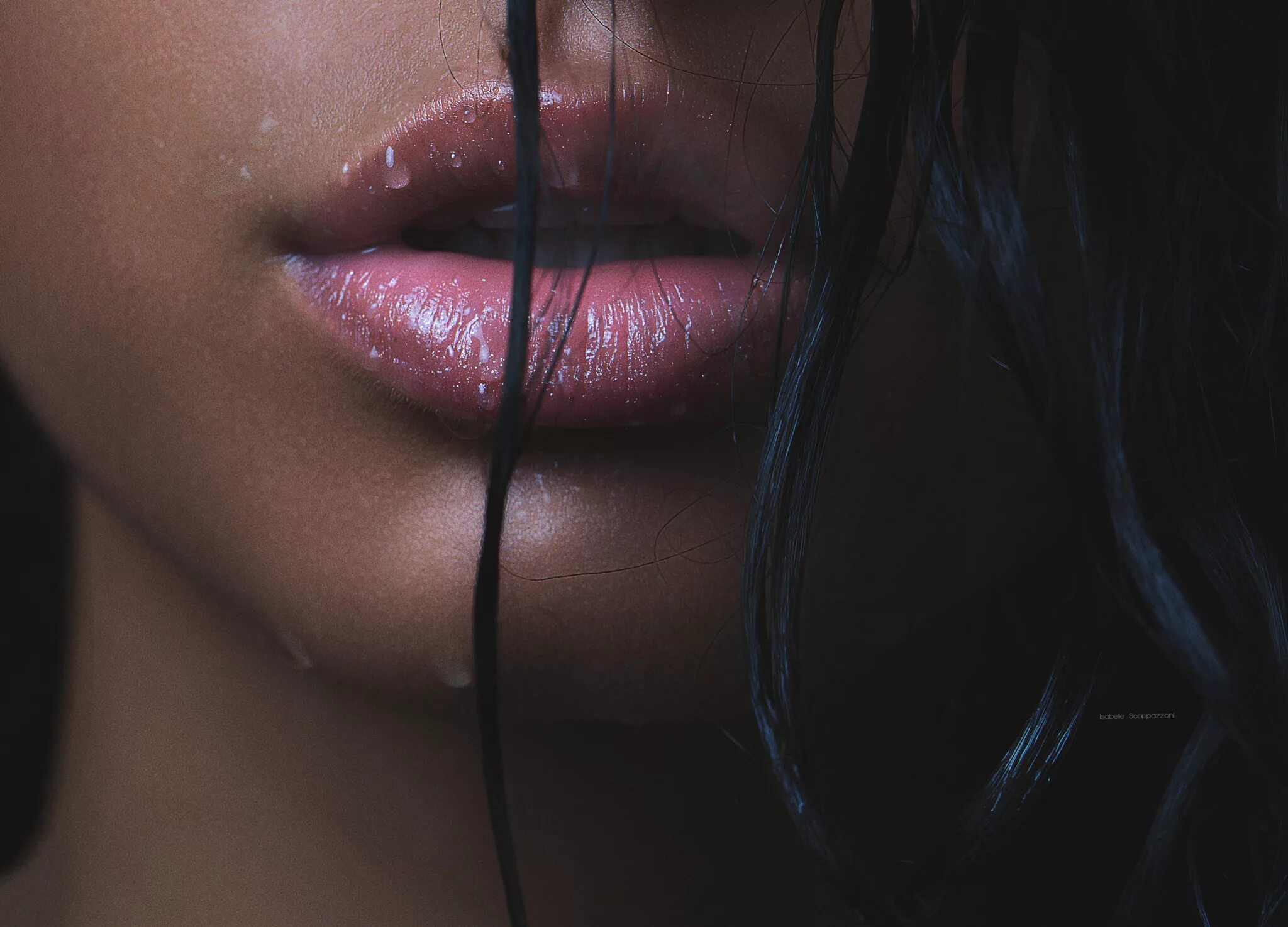 Wet lips