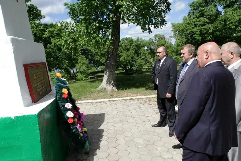 Екатерино никольское еао. Село Екатерино Никольское. Село Екатерино Никольское ЕАО. Екатерино-Никольское Еврейская автономная. Крест в Екатерино-Никольское ЕАО.