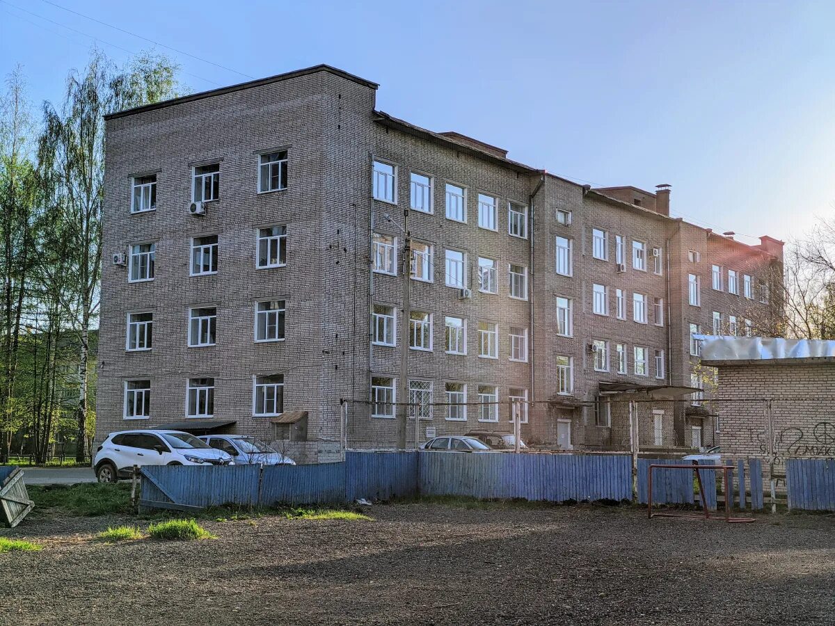 Улица таня. Улица тани барамзиной глазов. поликлиника глазов ул тани барамзиной. таня барамзиной 8 глазов. мсч 41 глазов.