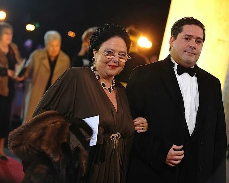 Претенденты на русский престол после федора иоанновича. Венчание князя георгия михайловича романова 2021. Наследники российского престола династии романовых. Маша и гоша гогенцоллерн романовы. Претенденты на престол романовых.