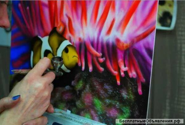 Обучение аэрографии. Аэрография на белом авто. Художник аэрографист. Рисунки аэрографом для начинающих. Аэрография на машине.