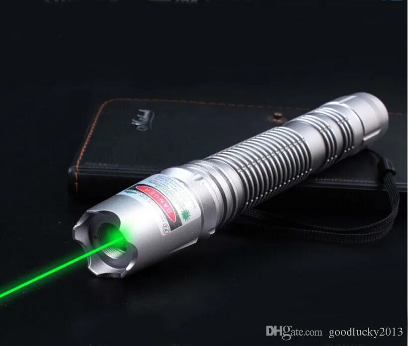 Самые мощные указки. Лазерная указка 50000 MW. Зеленая лазерная указка Green Laser Pointer. Лазерная указка мощная 50000 МВТ. 5000 М 532 НМ зеленая лазерная указка.