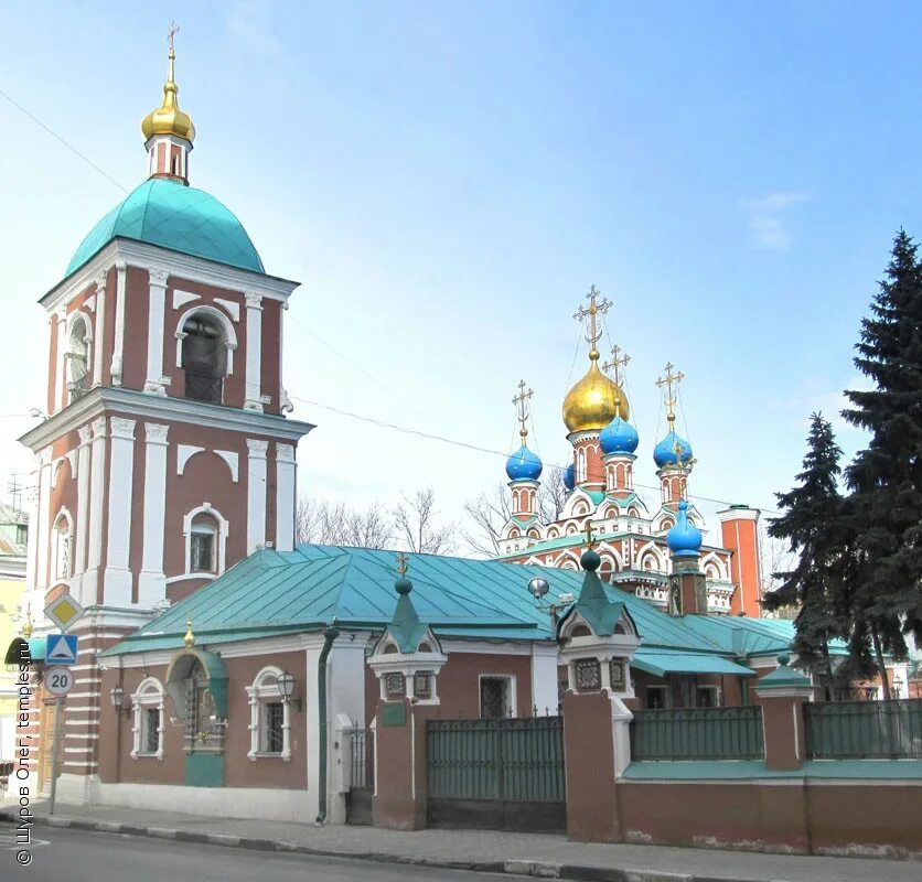 храм успения пресвятой богородицы в гончарах на таганке. храм пресвятой богородицы в гончарах москва. храм успения богородицы в гончарах (болгарское подворье). храм на таганке болгарское подворье. храм успения божией матери в гончарах в москве.