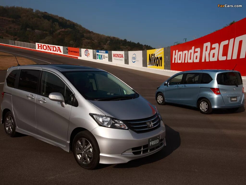 Микровэн honda freed. Honda freed+ 2021. Хонда фрид 1 поколение. Honda freed 2012. Freed 2 club.