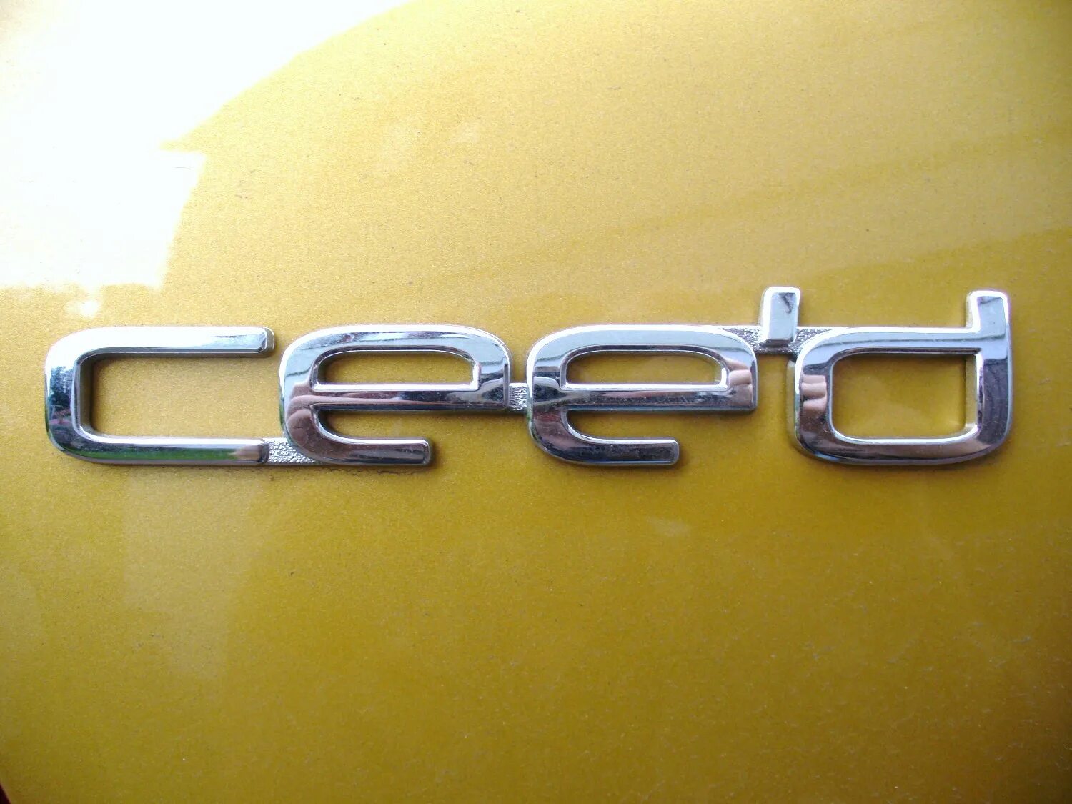 Эмблема ceed. Ceed надпись.